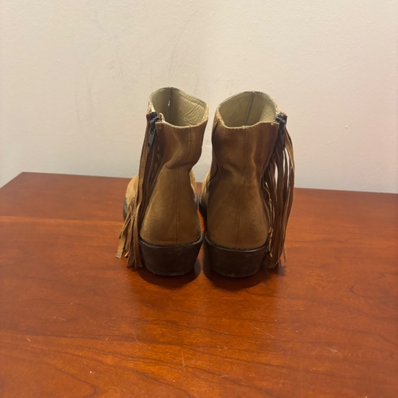 Mr. Wolf Women's Distressed Suede Fringe Ankle Boots Brown Size 37/6.5 Western - Picture 4 of 12